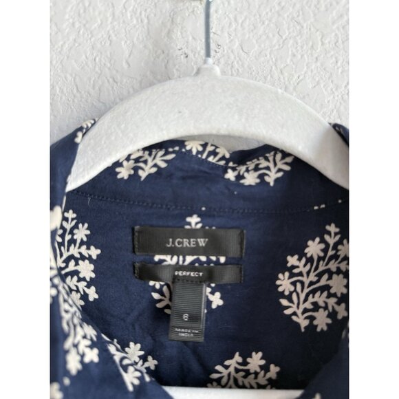 J.Crew The Perfect Button Down Poplin Long Sleeve Shirt Women’s Size 6 Navy Blue - Picture 7 of 12